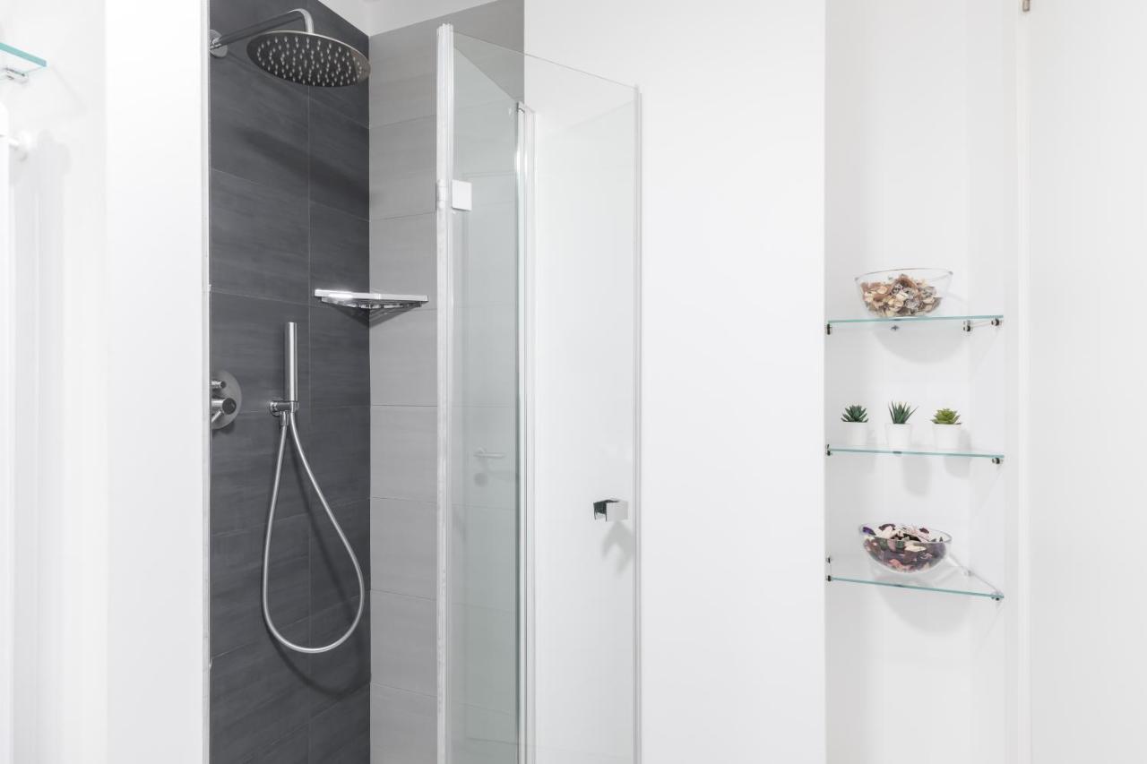 Appartement Amoretti Apartment, 6 Persone, 3 Camere, 2 Bagni, Balcone, Wi-fi, Metro B Monti Tiburtini *